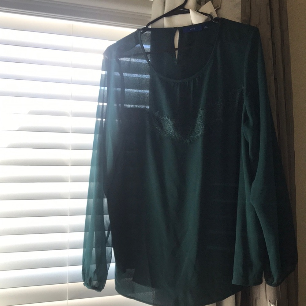 Apt. 9 forest green blouse NWT